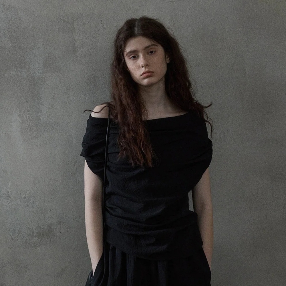 Sorella Twisted Off-Shoulder Top NWT